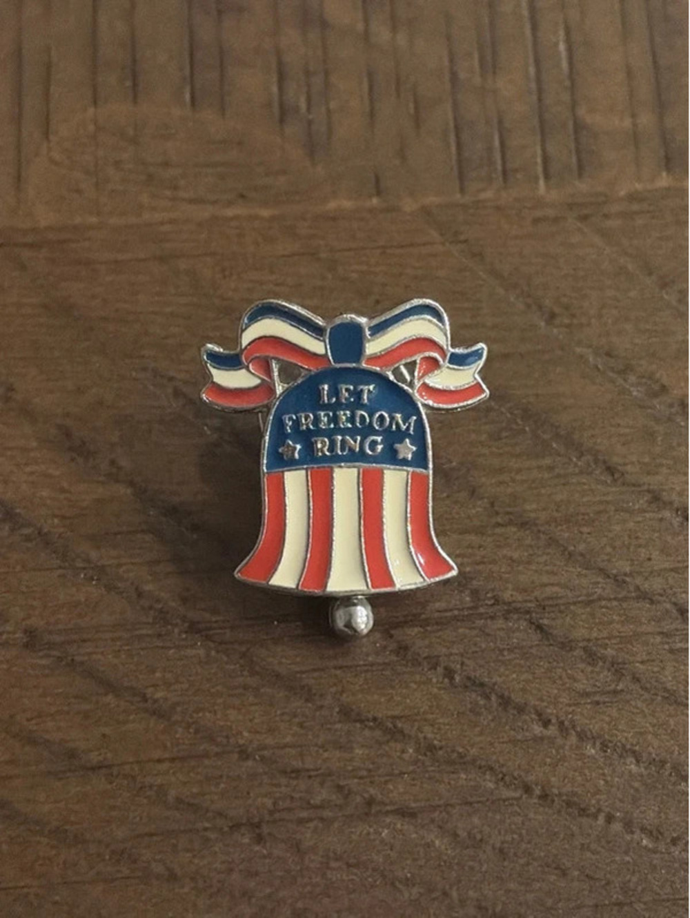 Disney Let Freedom Ring Liberty Bell 9/11 Commemorative Pin 2002 Vintage